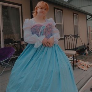 Meet your Posher, Charlotte